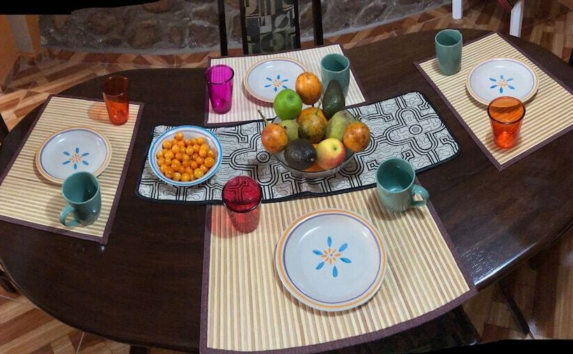 ベッドアンドブレックファースト Illari Kusi