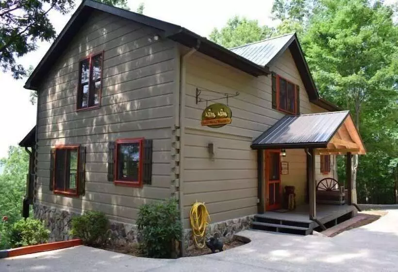 Captain Morley`s Mountain Inn