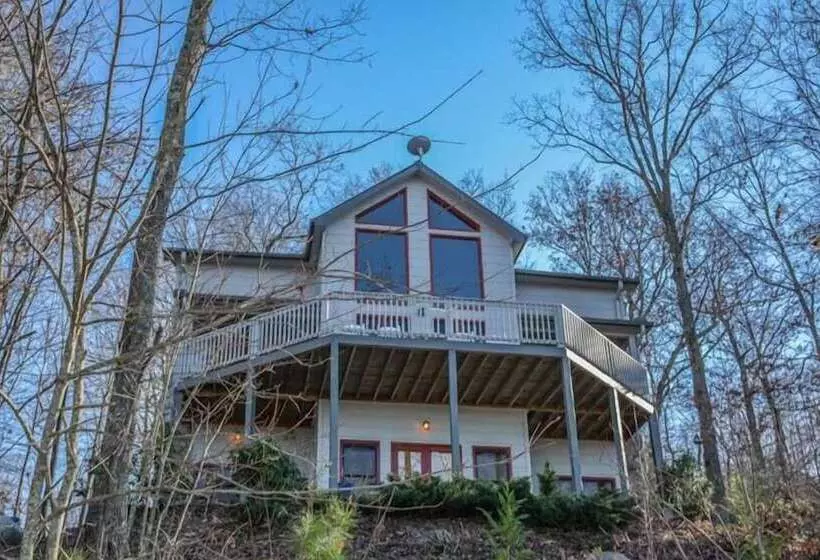 Captain Morley`s Mountain Inn