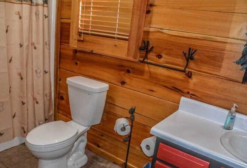 Captain Morley`s Mountain Inn