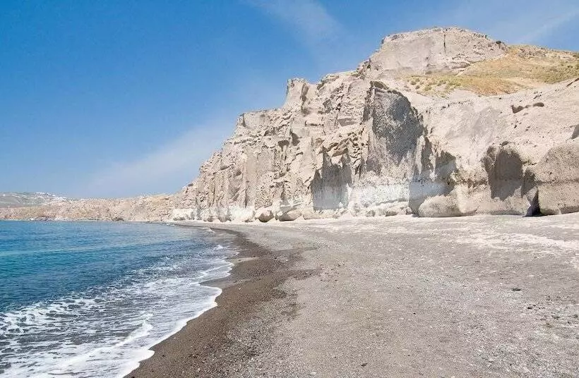 Evelina Beach Pension A Breath Away From The Black Beach Offer Plenty Of Accommodation Type To Suit