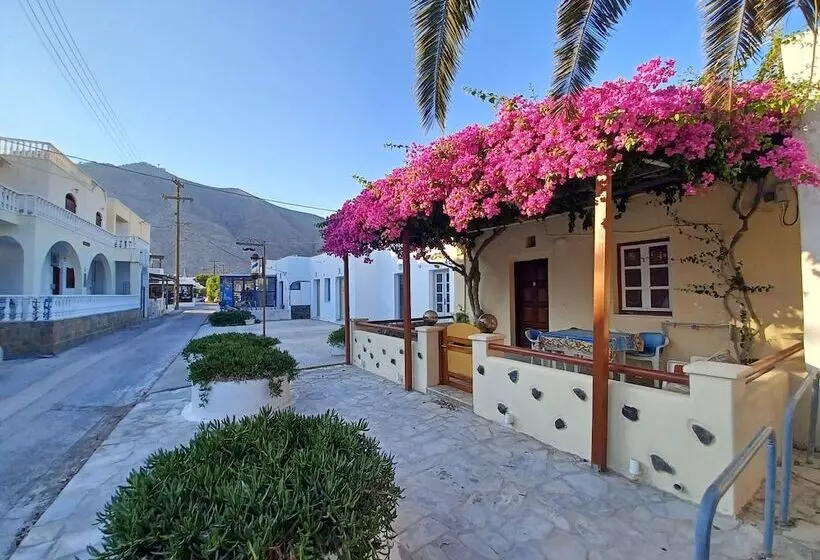 Evelina Beach Pension A Breath Away From The Black Beach Offer Plenty Of Accommodation Type To Suit