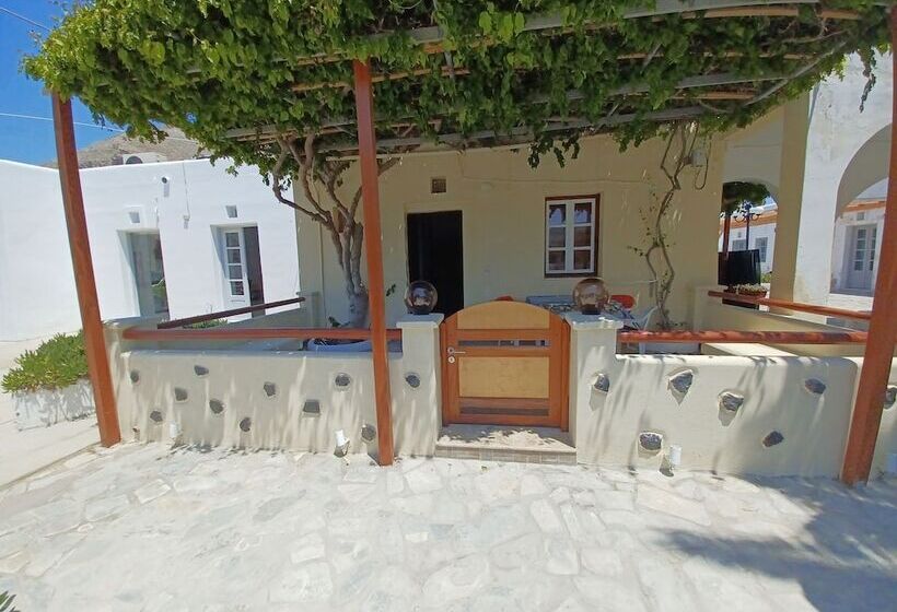 Evelina Beach Pension A Breath Away From The Black Beach Offer Plenty Of Accommodation Type To Suit