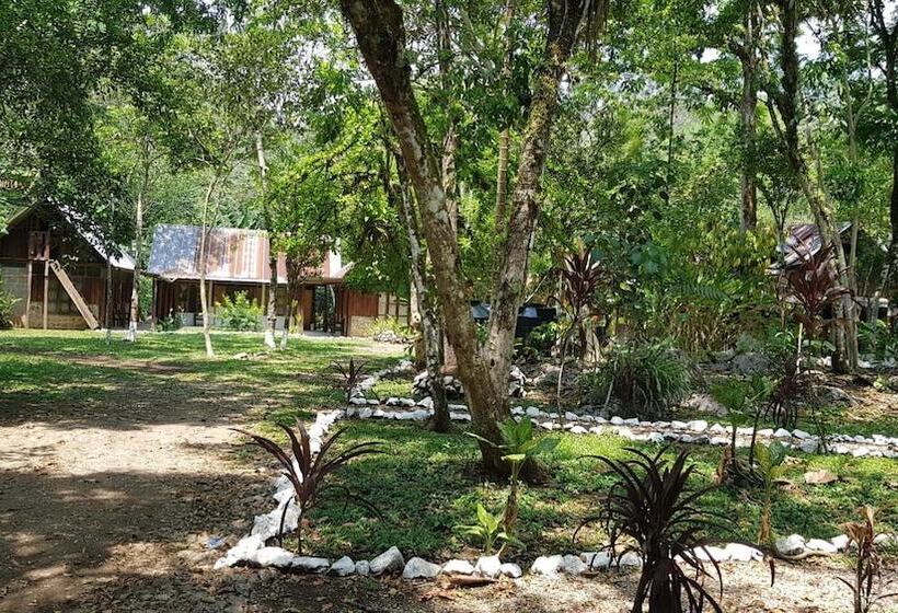 Hostal El Nawal Hostel