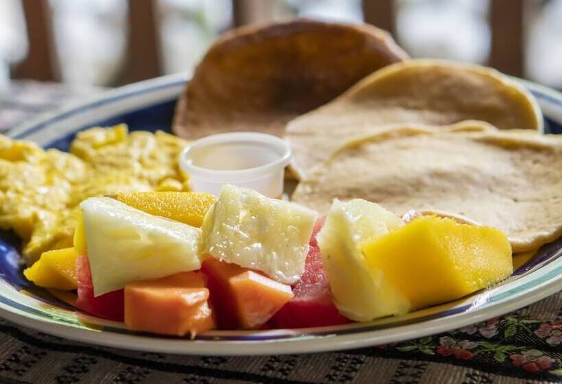 Hostal El Nawal Hostel