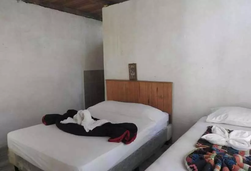 Hostal El Nawal   Hostel