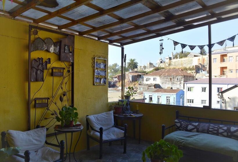 Hostal Valparaiso De Mi Amor   Hostel