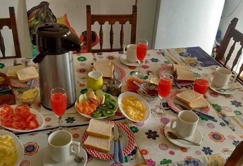 Hostal Valparaiso De Mi Amor   Hostel