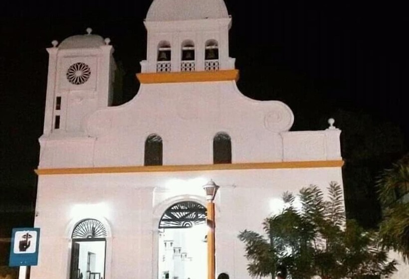 هتل Cabañas De Tolú