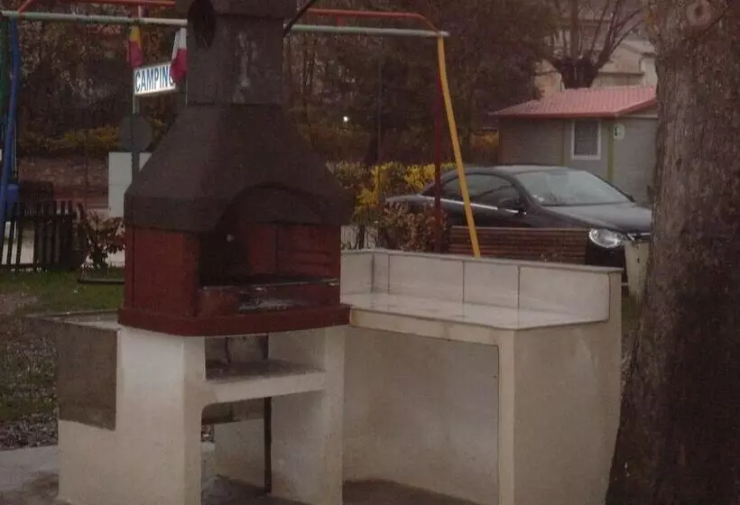 ホテル Camping Frédéric Mistral