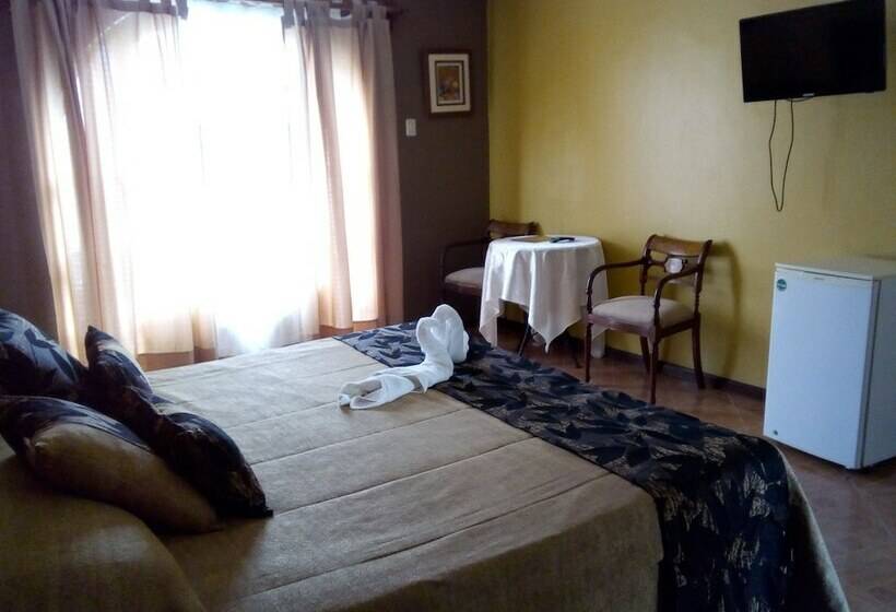 酒店 El Otro Sitio