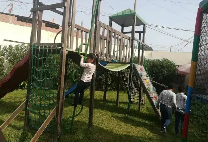 ホテル El Otro Sitio