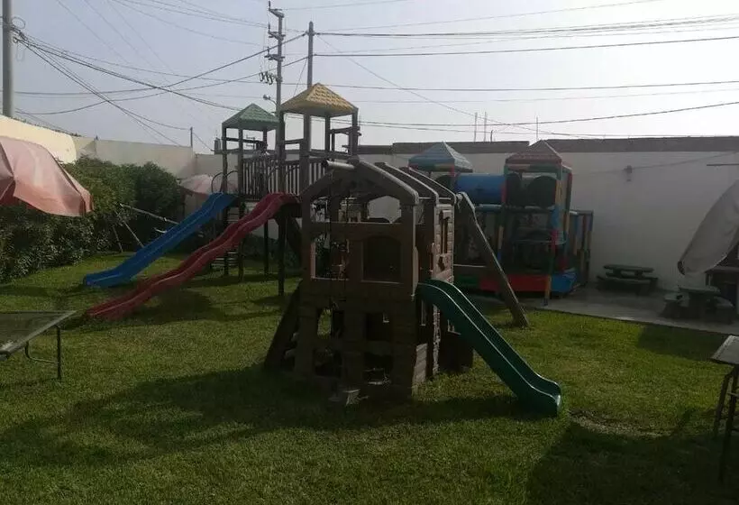 ホテル El Otro Sitio