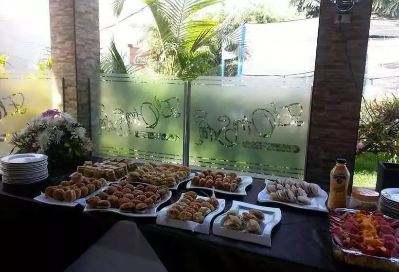 ホテル El Otro Sitio