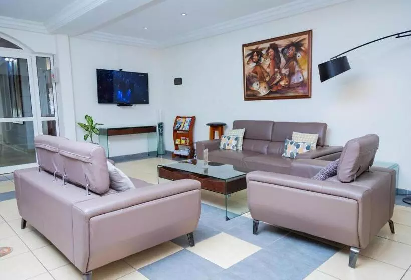 هتل Hibiscus Blvd Triomphal