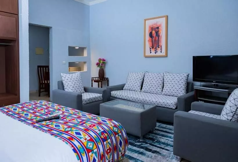 هتل Hibiscus Blvd Triomphal