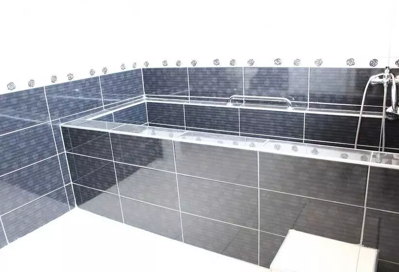 Hotelli Kestanbol Termal Kaplicalari