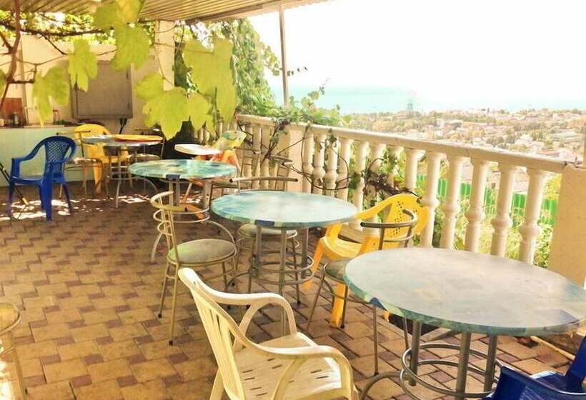 هتل Lazurnaya Plus