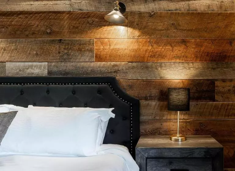 ホテル The Adventure Inn Yellowstone