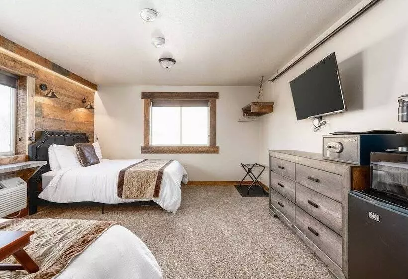 ホテル The Adventure Inn Yellowstone