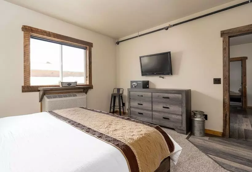 ホテル The Adventure Inn Yellowstone