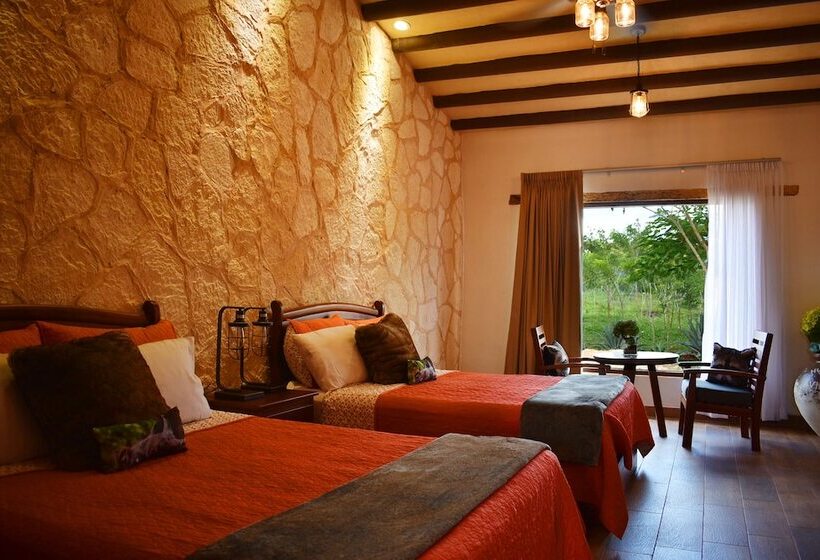 בית מלון כפרי Villas Vallazoo