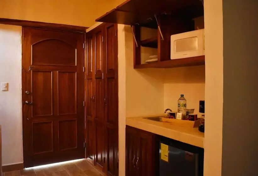 Hotelli Villas Vallazoo