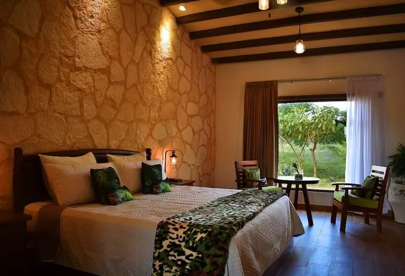 Hotelli Villas Vallazoo