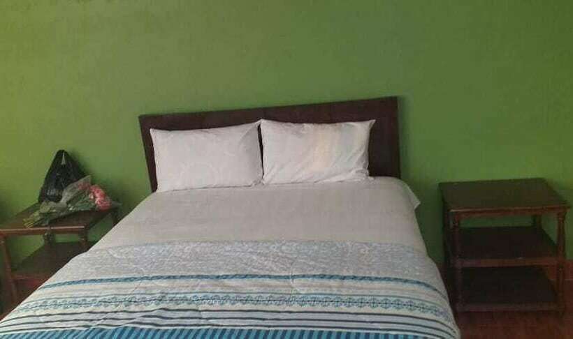 בית מלון כפרי Zeus