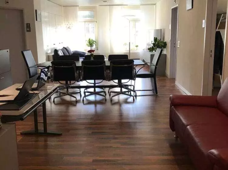 King Apartment