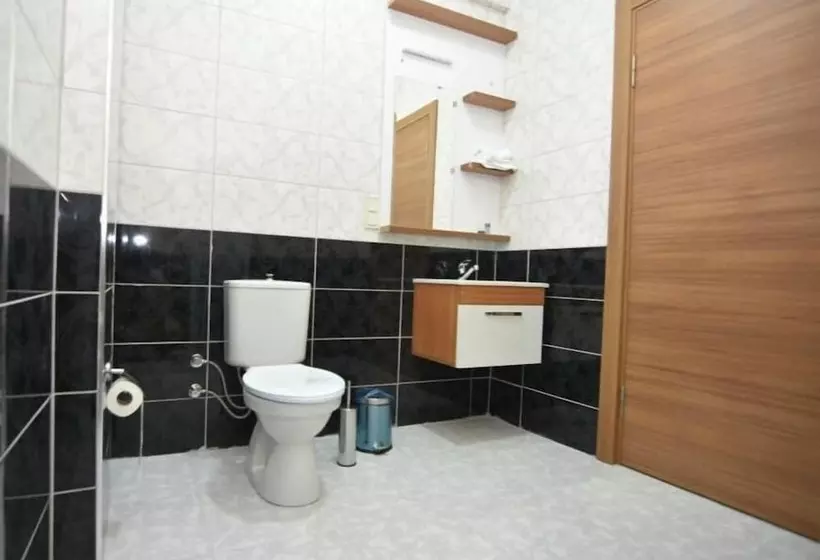 Ozden Apart Otel