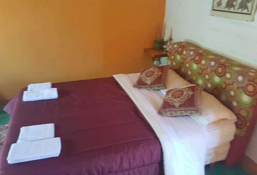 ペンション Eco Veggie Hostel Balaramapuri