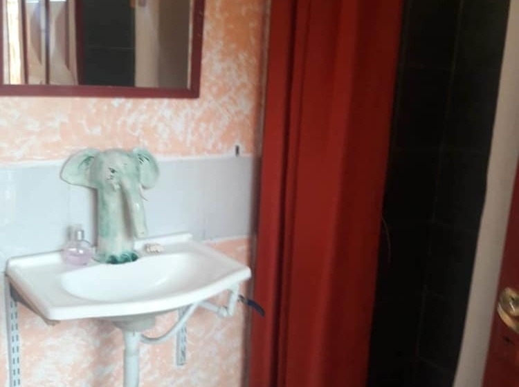 ペンション Eco Veggie Hostel Balaramapuri