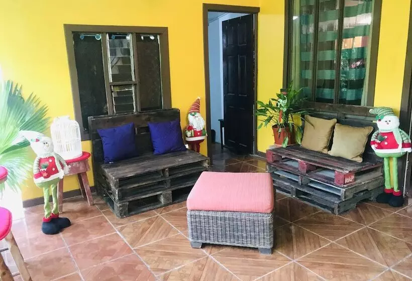 Majatalo Nomadas Paradise House