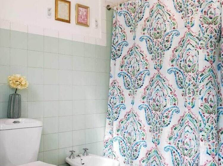 پانسیون The Lift Valpo