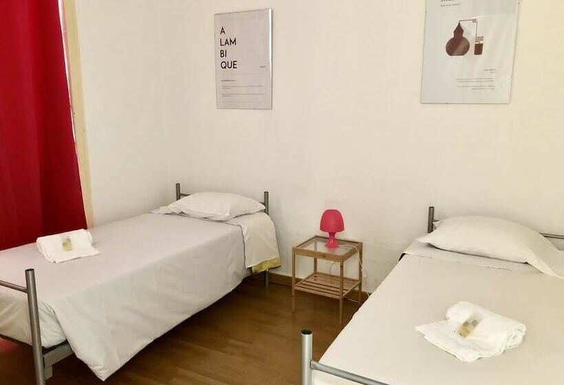 پانسیون The Pocket Pillow House