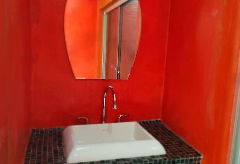 بنسيون The White House On The Ocean