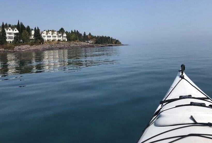 منتجع Bluefin Bay On Lake Superior