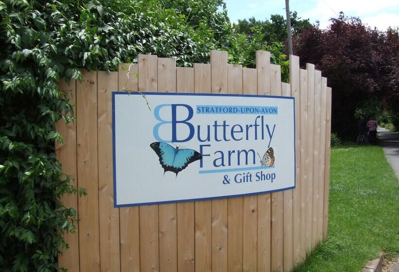 25 Shakespeare Street