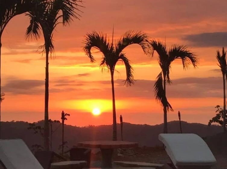 민박 Rancho Los Compayres