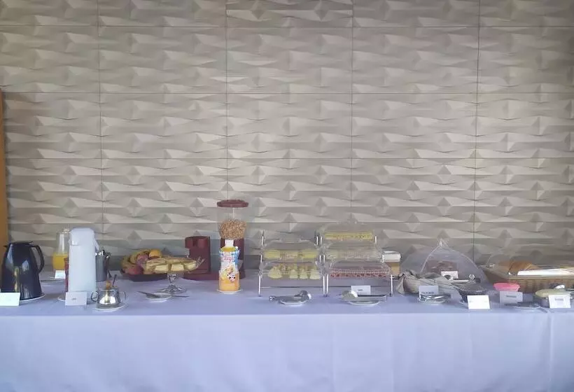 簡易ホテル Pousada Capitão Leno