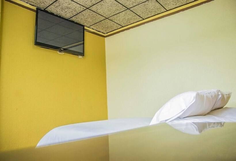 בית מלון כפרי Flores Los Ponchos