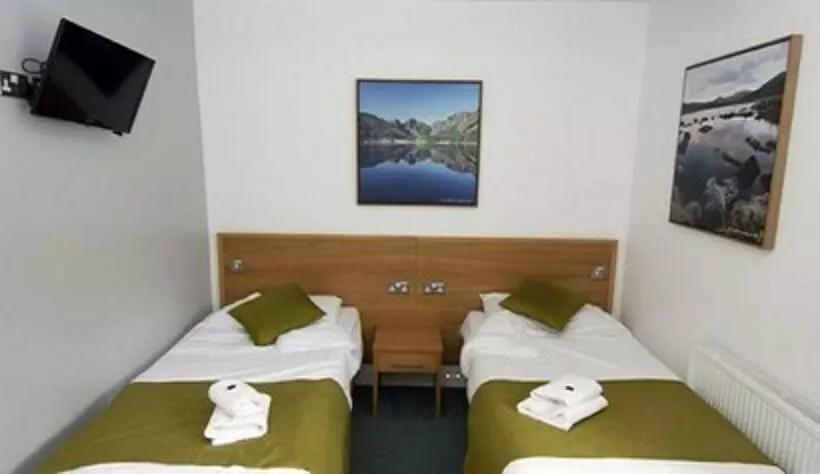 هتل Plas Y Brenin