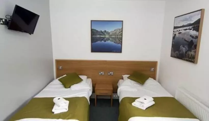 هتل Plas Y Brenin
