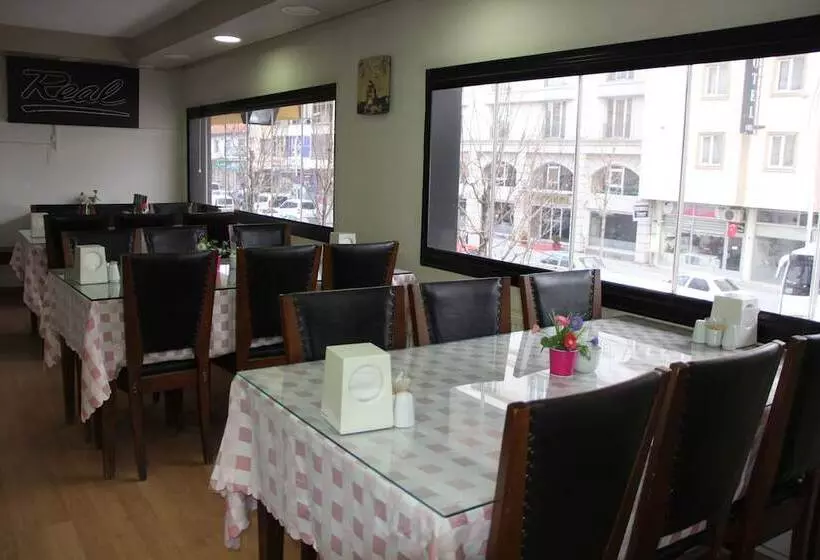 ホテル Real Residence