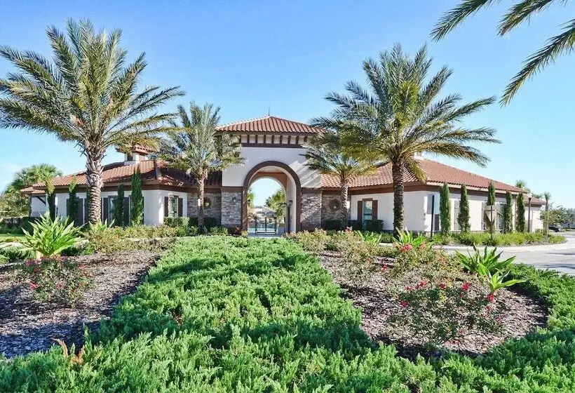Lavish 5bd/4ba Home With Mickey Room And Stunning Pool Area #5st565