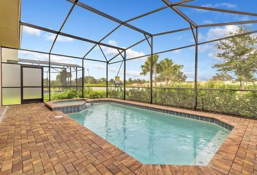 Lavish 5bd/4ba Home With Mickey Room And Stunning Pool Area #5st565