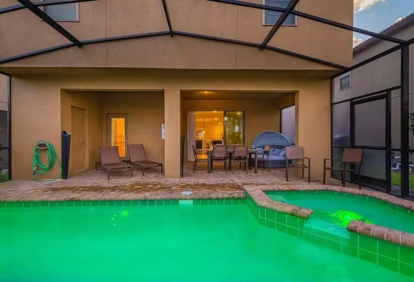 Lavish 5bd/4ba Home With Mickey Room And Stunning Pool Area #5st565