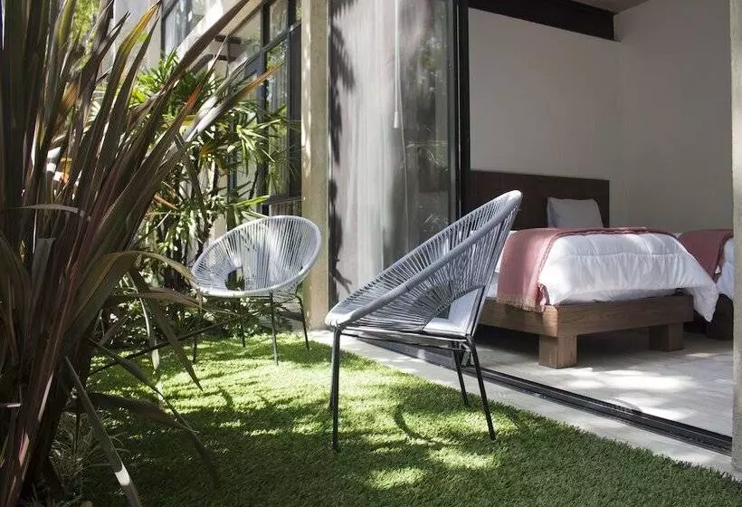 Los Laureles Hotel & Centro De Convenciones