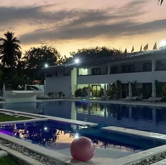 Oasi Encantada Beach Resort